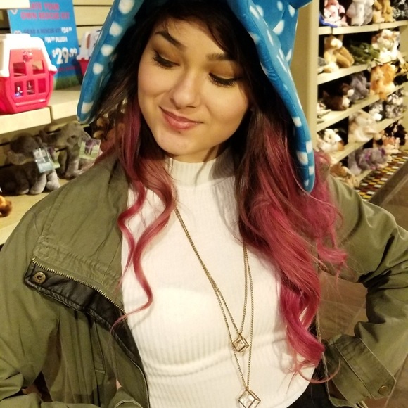 Meet your Posher, Francesca - Picture 4 of 6